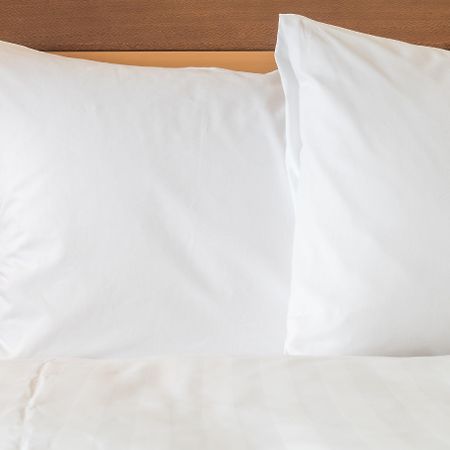 Holiday Inn Express - Kingston West By Ihg Extérieur photo