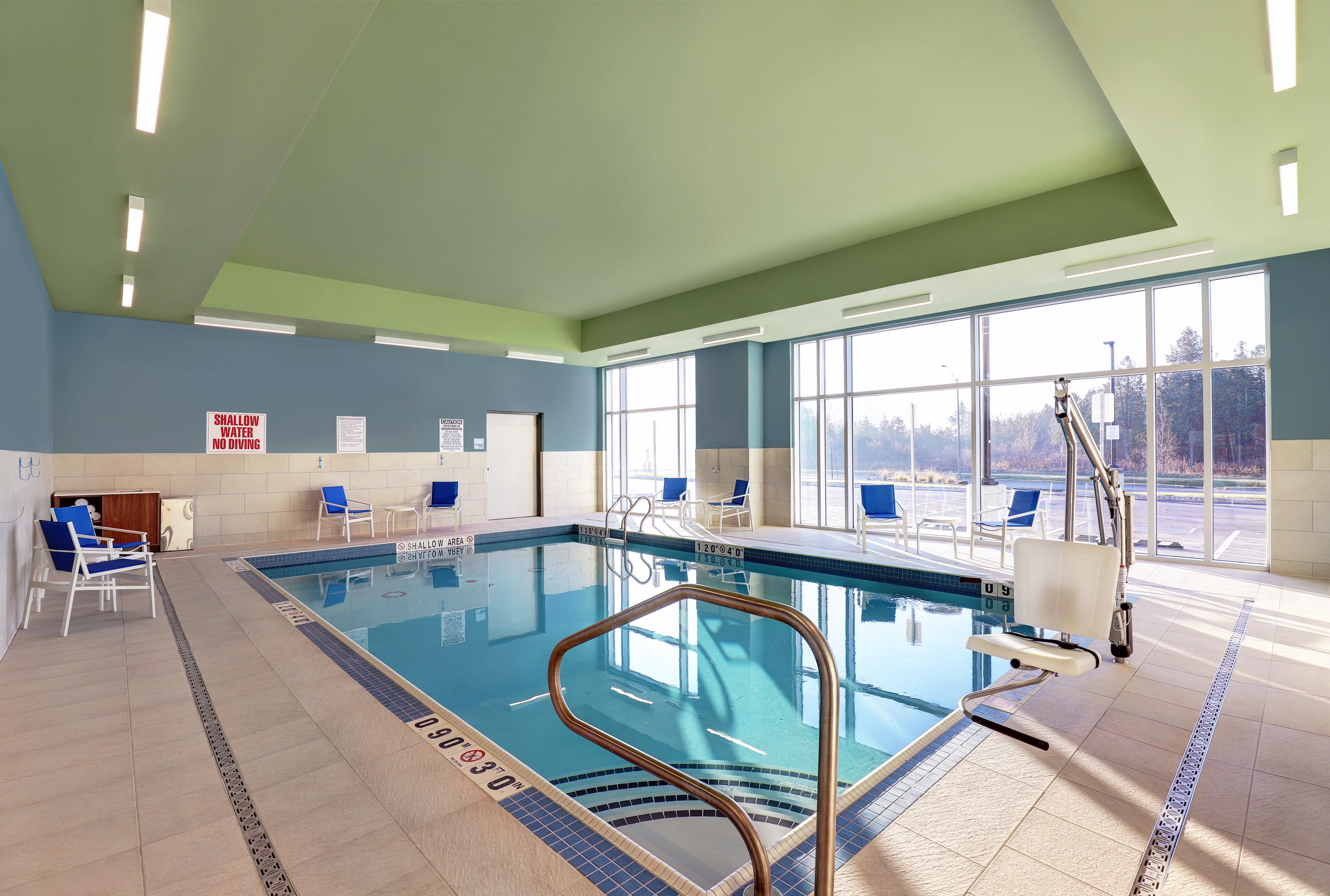 Holiday Inn Express - Kingston West By Ihg Extérieur photo